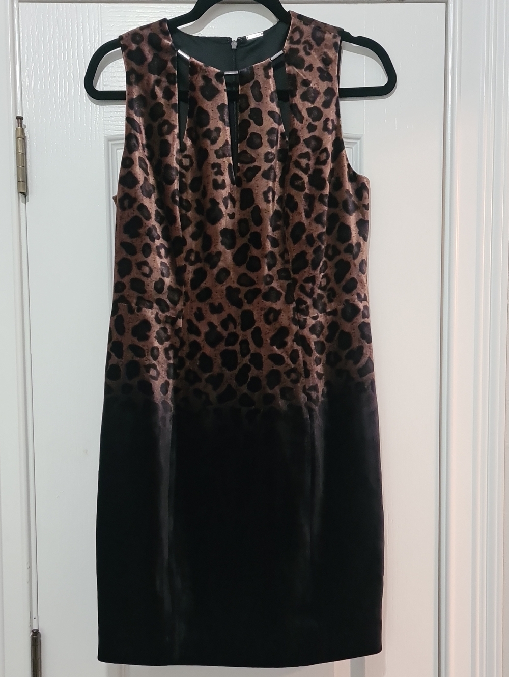 Elie Tahari - Jemra Ombre Leopard Print to Black Sleeveless Dress